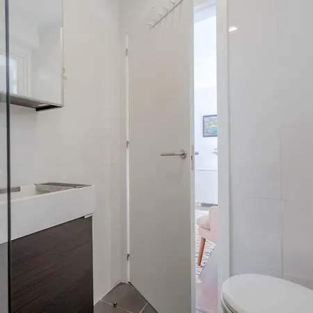 Apartament Sunny With Patio, By Timecooler Lizbona