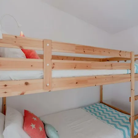 Sunny With Patio, By Timecooler 아파트 *